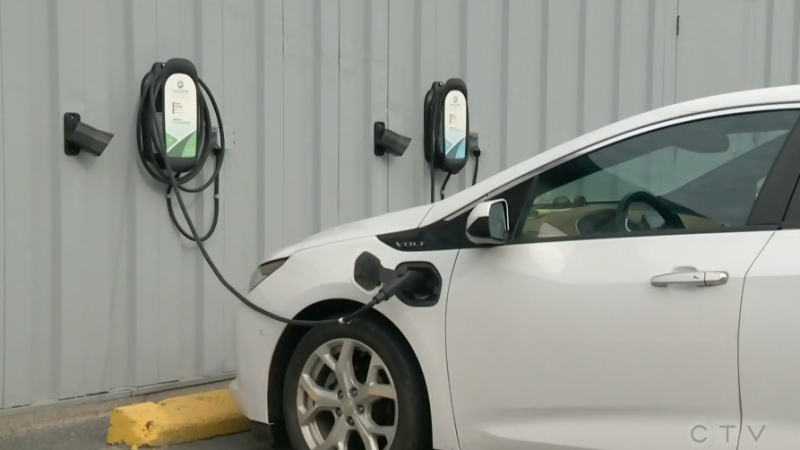 كندا تلتزم ببيع السيارات الكهربائية بداية من عام 2026