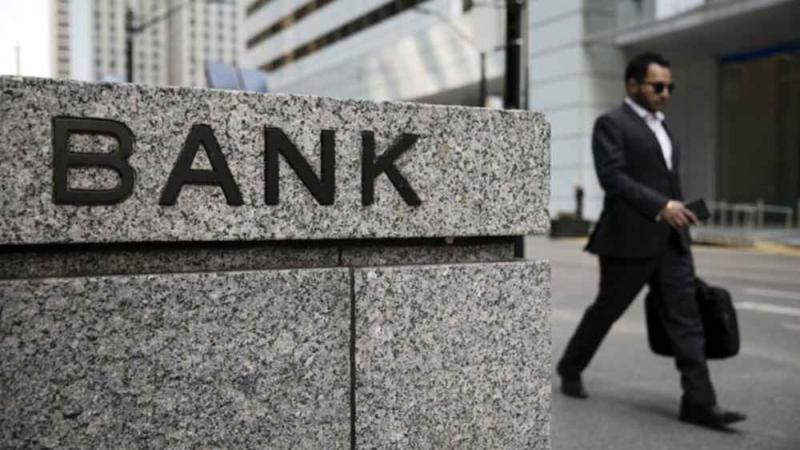 البنوك الكبرى في كندا تعلن عن تسريح العمال وعن مزيد من القروض المعدومة