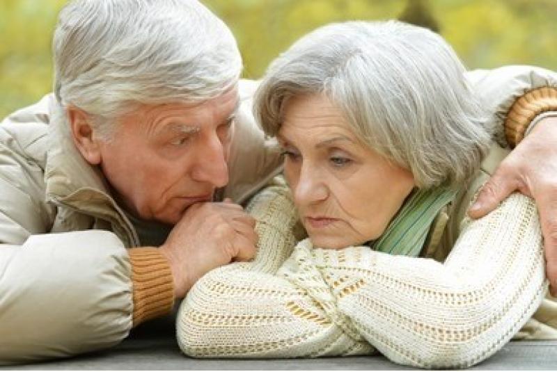 دراسة تبين لماذا النساء أطول عمرا من الرجال