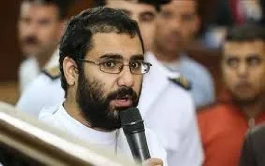 السيسي يوجه بدراسة التماس للعفو عن سجناء بينهم علاء عبدالفتاح