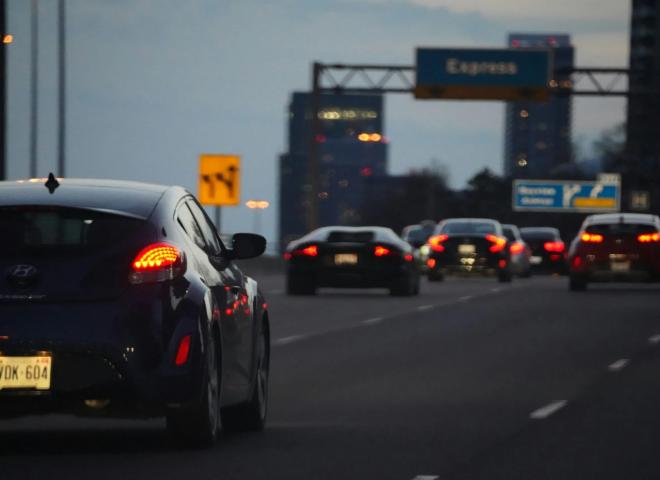 قوانين جديدة تطال الملاك والسائقين والشركات في أونتاريو في نوفمبر 2025 قوانين جديدة تطال الملاك والسائقين والشركات في أونتاريو في نوفمبر 2025