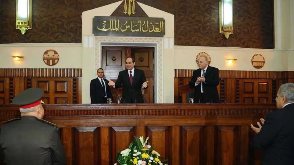 تحت ضغط القضاة.. السيسي يتراجع عن مشروع إسناد تعيينات الجهات القضائية للأكاديمية العسكرية