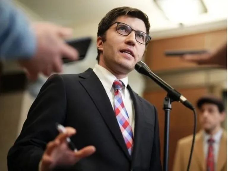 البرلمان الكندي يناقش اختطاف القبطية سلفانا عاطف ويطالب بعودتها الآمنة والفورية إلى اهلها